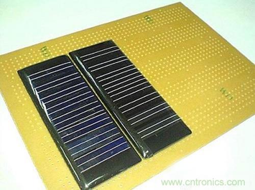 微型太陽能供電板DIY，給手電筒收音機(jī)供電