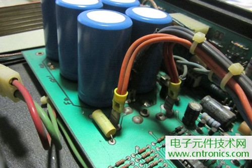 用料很給力！專業(yè)后級功放美國高峰FA1201拆解