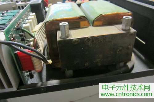 用料很給力！專業(yè)后級功放美國高峰FA1201拆解