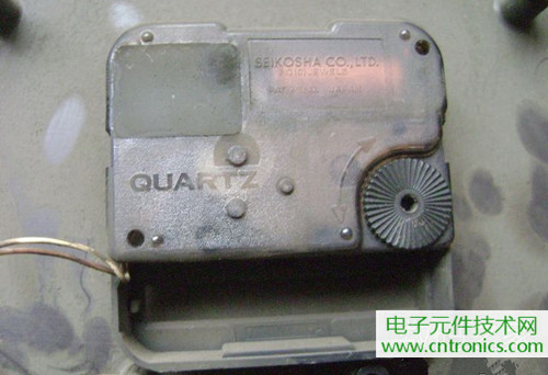 拆個老古董，日本精工石英電子掛鐘拆解
