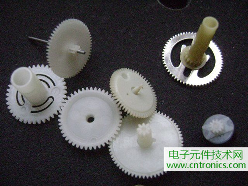 拆個老古董，日本精工石英電子掛鐘拆解