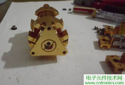這貨一萬三？50W半導(dǎo)體激光模塊拆解