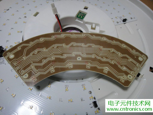 高端大氣上檔次！智能遙控調(diào)光LED吸頂燈拆解