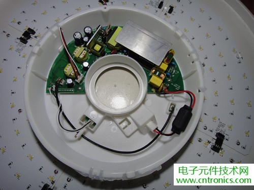 高端大氣上檔次！智能遙控調(diào)光LED吸頂燈拆解