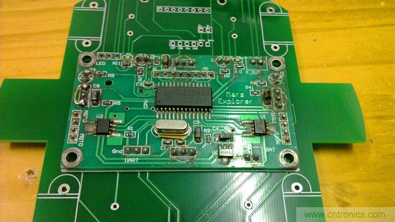 牛人力作！PCB版藍牙智能小車DIY