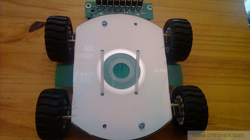 牛人力作！PCB版藍牙智能小車DIY