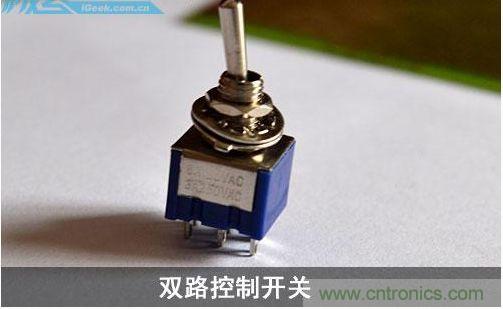DIY：自制超炫音頻分配器，實(shí)現(xiàn)音箱共用