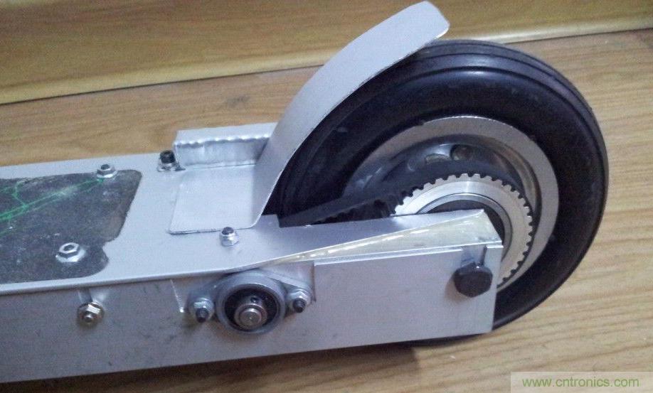 能工巧匠！DIY屬于你的電動滑板車！