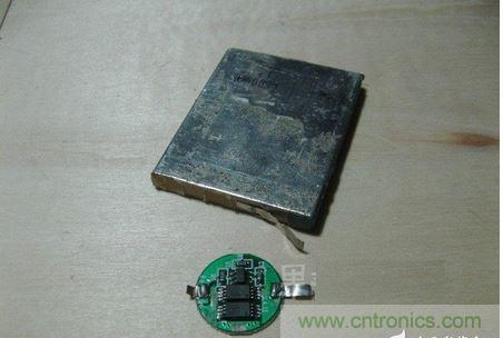 DIY頭戴式藍(lán)牙耳機(jī)，