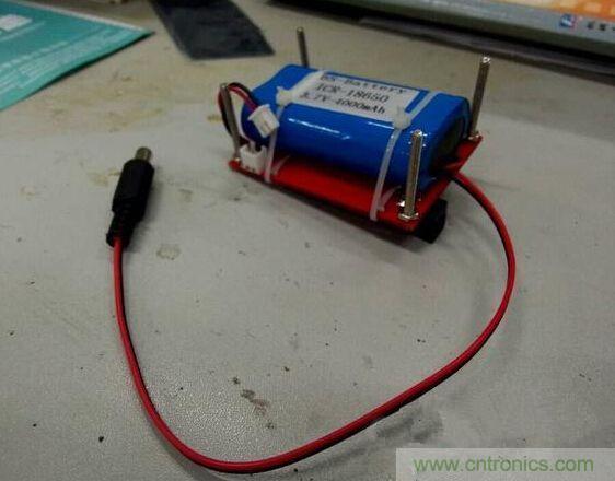 DIY神器：夜間不間斷電源，大學通宵嗨翻天！