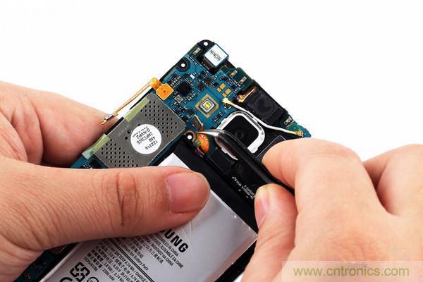 拆解狂魔荼毒新機三星金屬Galaxy A5，看槽點在何方？