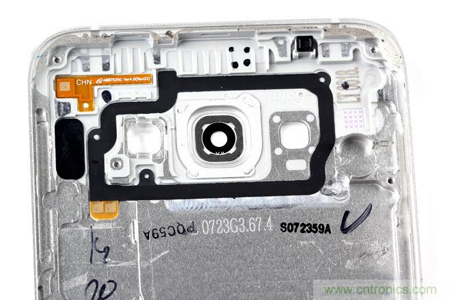 三星Galaxy A8拆解，中端、旗艦傻傻分不清楚
