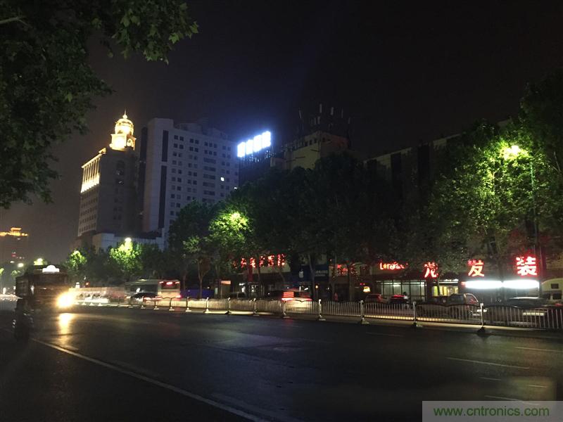 無邊框的 nubia Z9 ，一款既有驚喜，又有驚艷的智能手機(jī)