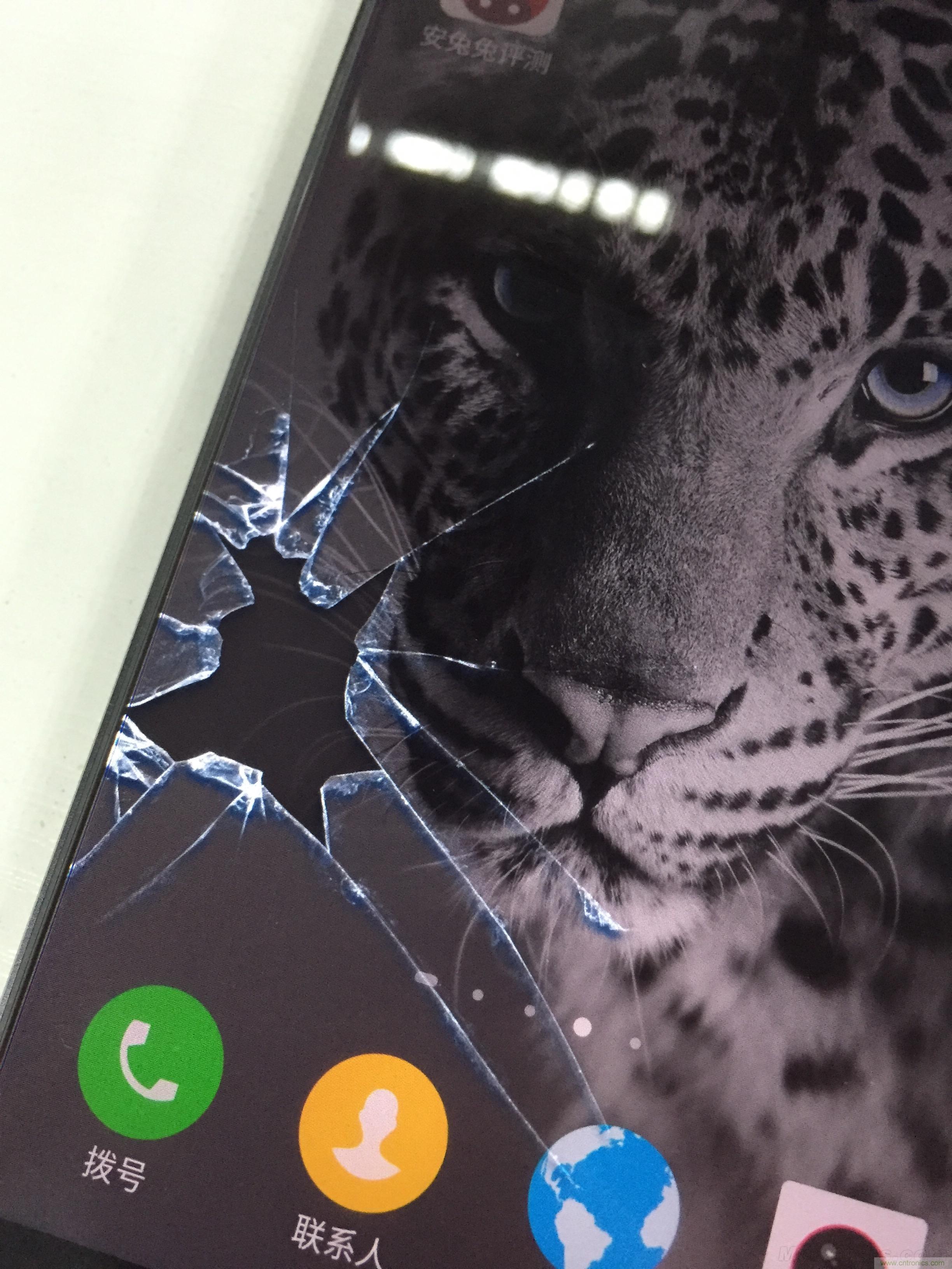 無邊框的 nubia Z9 ，一款既有驚喜，又有驚艷的智能手機(jī)