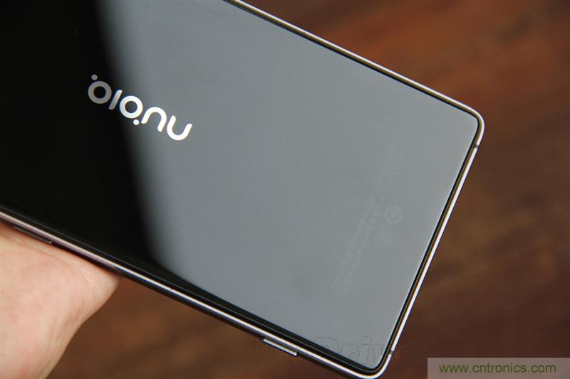 無邊框的 nubia Z9 ，一款既有驚喜，又有驚艷的智能手機(jī)