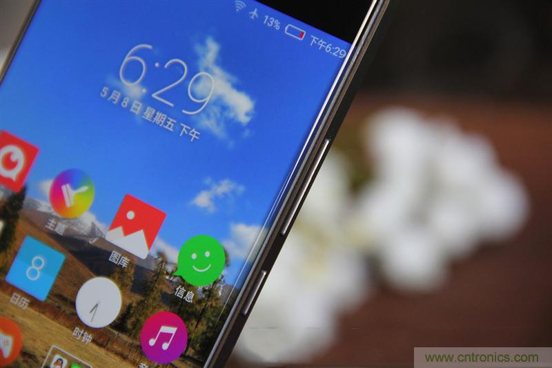 無邊框的 nubia Z9 ，一款既有驚喜，又有驚艷的智能手機(jī)