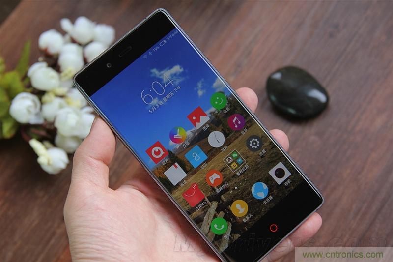 無邊框的 nubia Z9 ，一款既有驚喜，又有驚艷的智能手機(jī)