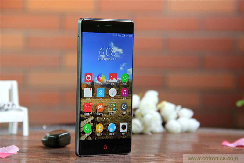 無邊框的 nubia Z9 ，一款既有驚喜，又有驚艷的智能手機(jī)