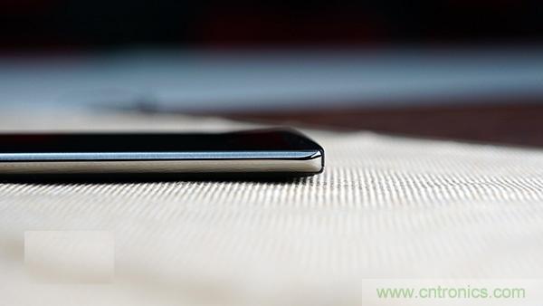 業(yè)界良心 LG V10 評測:剛毅、冷峻，不失人性化