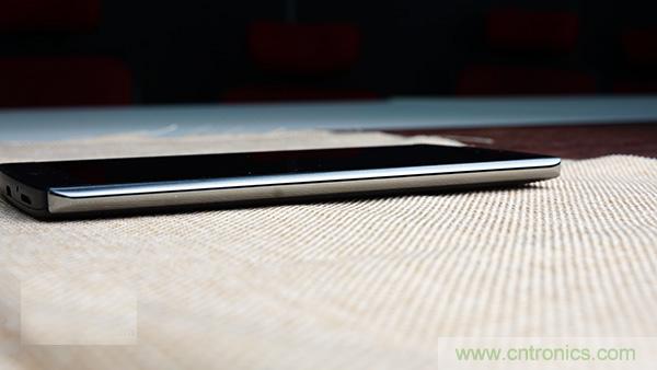 業(yè)界良心 LG V10 評測:剛毅、冷峻，不失人性化