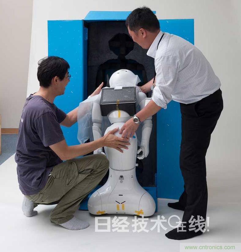 拆解筆記本不過癮，那就來拆拆日本情感機器人吧！