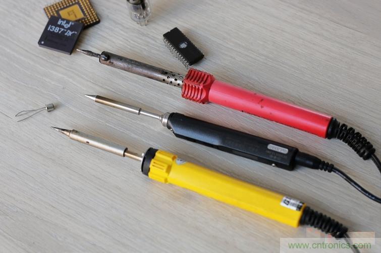 一款能喚起 70 后工程師朋友“童年趣事”的迷你電烙鐵！