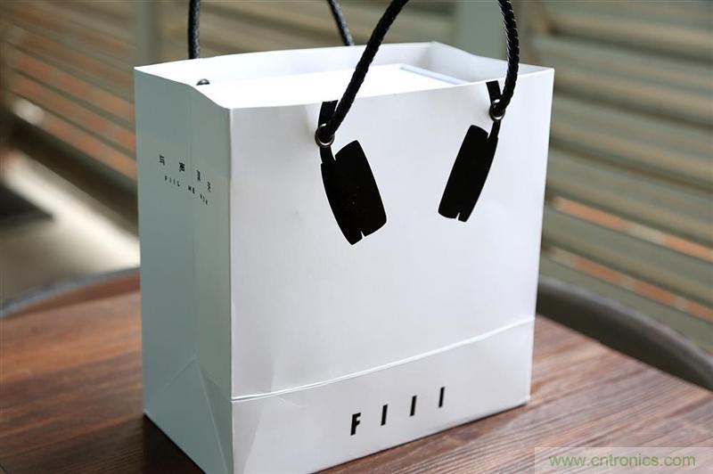 頭條哥的夢(mèng)想之作！FIIL耳機(jī)能讓汪峰上頭條否？