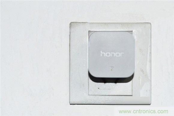 大House也能隨心連，榮耀WiFi穿墻寶評測