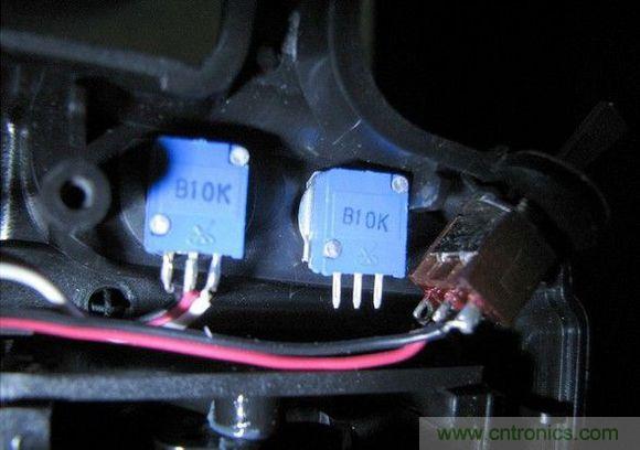 無人機 DIY 制作全過程，酷得不要不要的！