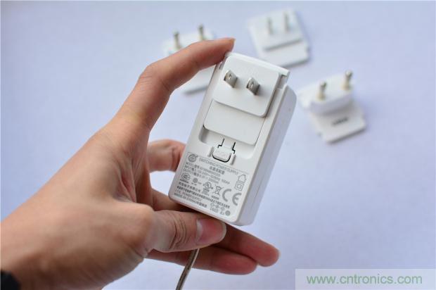 這個(gè)枕頭不僅能挽救睡眠還能挽救婚姻！