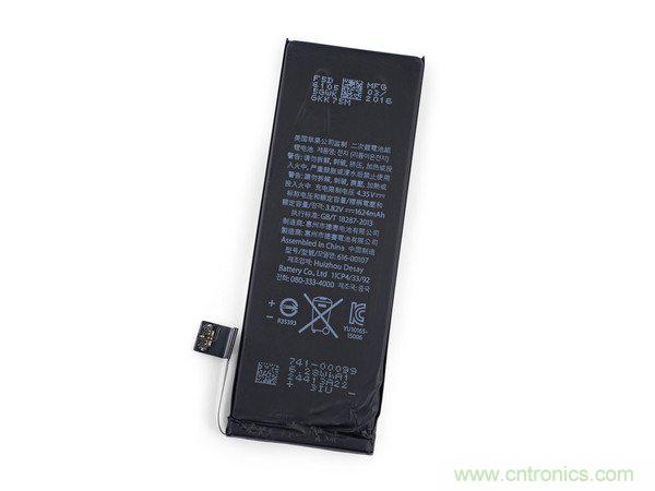 有什么地方?jīng)]有變？iPhone SE真機(jī)拆解
