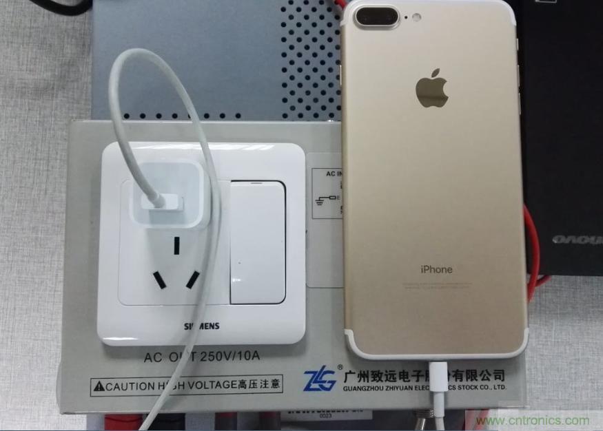“瘋7”手機(jī)充電實(shí)測(cè)：為何沿用傳統(tǒng)充電模式？