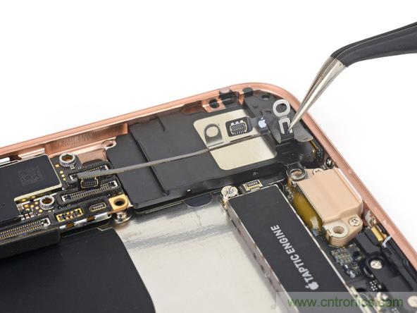 iPhone 8首拆：無線充電版本的iPhone 7？