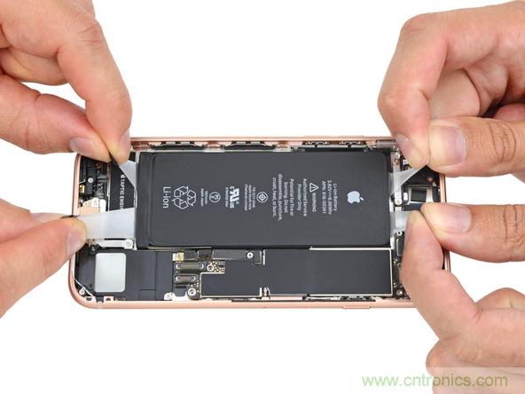 iPhone 8首拆：無線充電版本的iPhone 7？