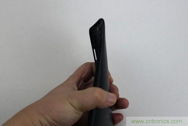 拆解魅藍(lán)6T：百元機的品質(zhì)就真的低？