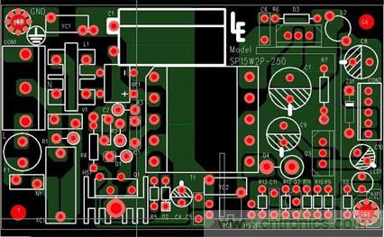 PCB元器件如何擺，線路該如何連接才能提高主板性能？